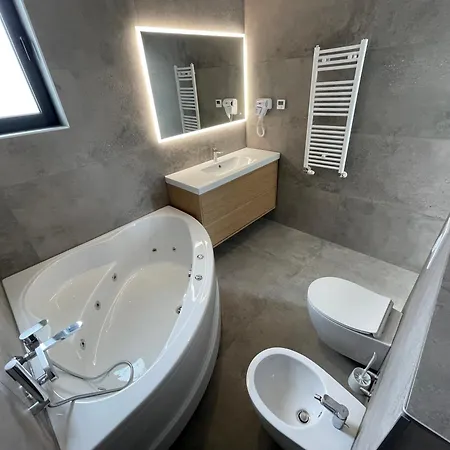 T & V Privlaka (Zadar)