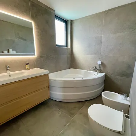 T & V Privlaka (Zadar)