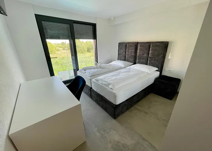 T & V Privlaka (Zadar)