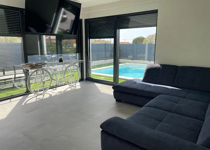 T & V * Privlaka (Zadar)